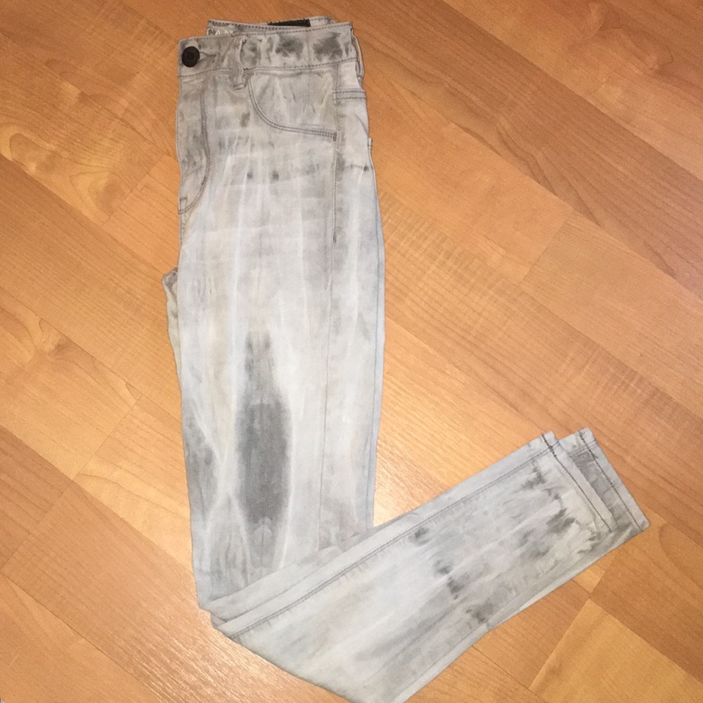 Gently used American Eagle Jeans.